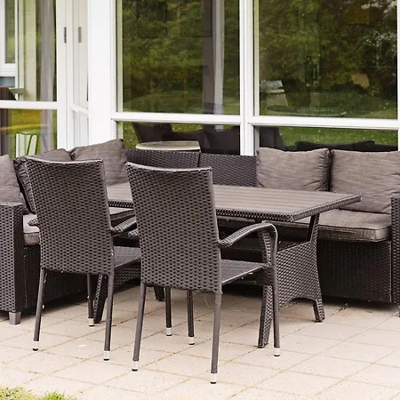 Stylish Retreat By Kvie - By Traum *